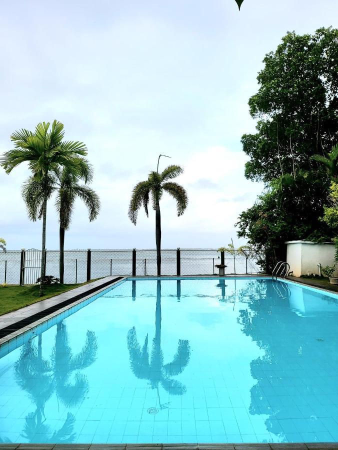 Rainbow Lagoon Resort Negombo Buitenkant foto
