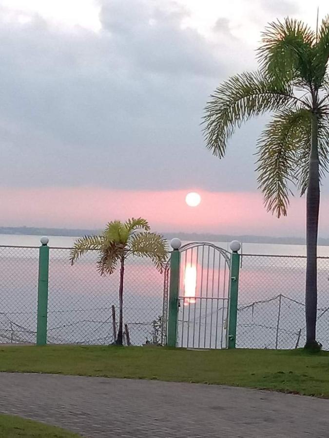 Rainbow Lagoon Resort Negombo Buitenkant foto